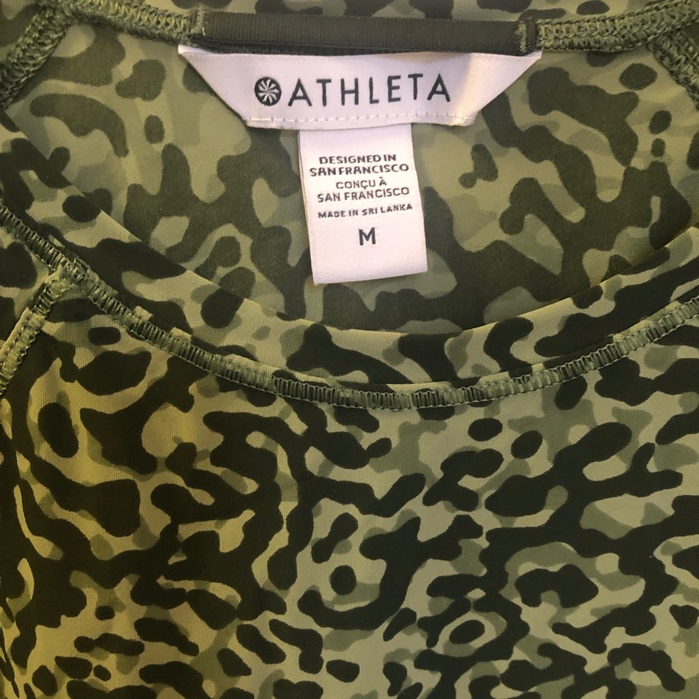 Athleta short sleeve top.